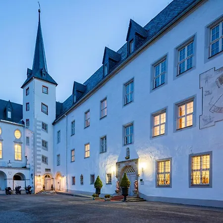 Schloss Purschenstein 4* Нойхаузен