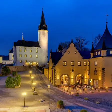 Schloss Purschenstein Отель Нойхаузен