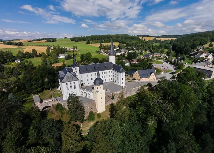 فندق Schloss Purschenstein نيوهاوسين